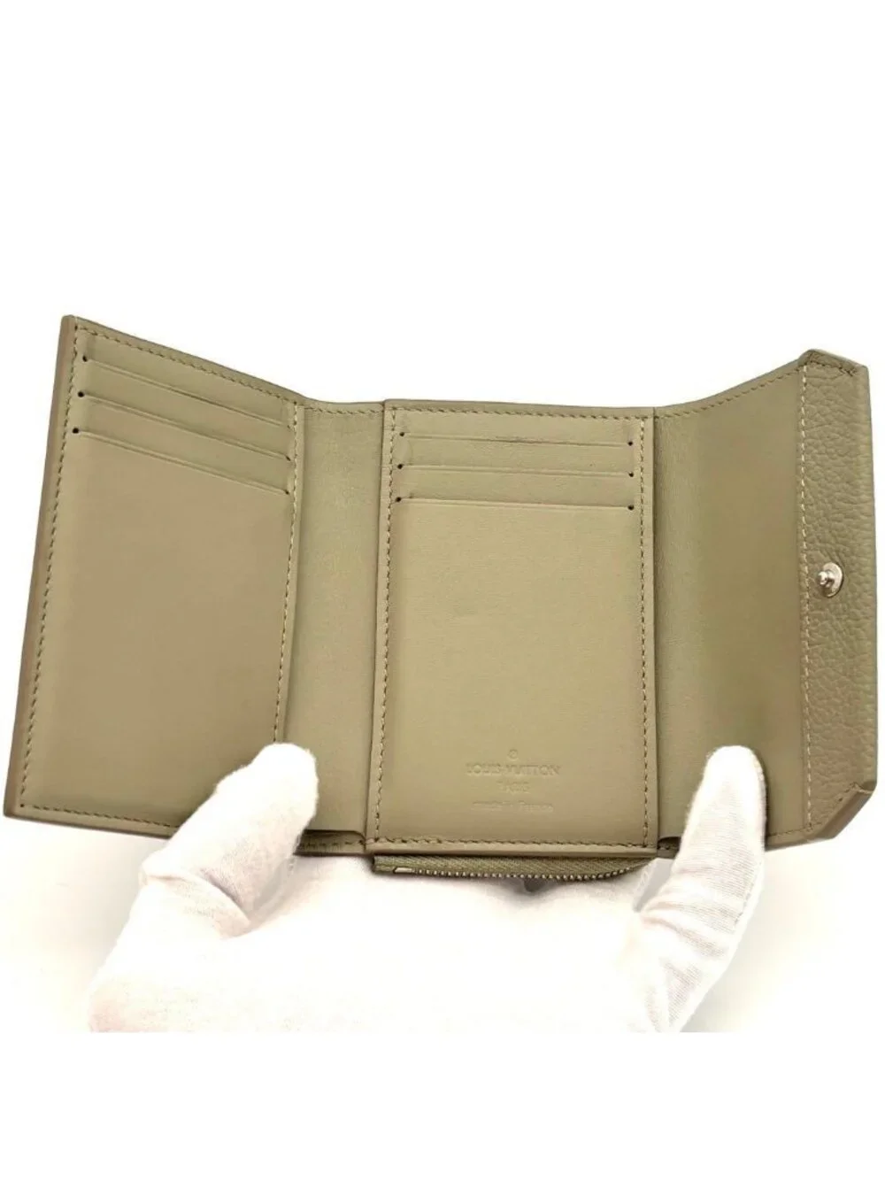 Louis Vuitton Wallet Aerogram Portefeuille Pilot Green